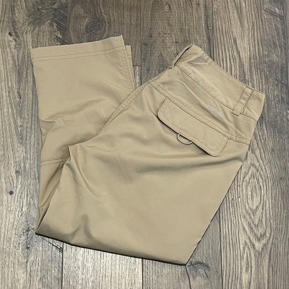 Columbia Omni-Shield Tan Cargo Hiking Pants Womens 2 XK0782 Stretch Utility